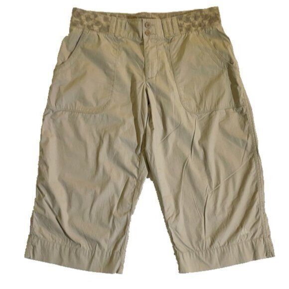 Nike ACG | Khaki Capri Short Hiking Pants - Picture 1 of 6